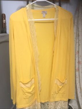 LOGO by Lori Goldstein Yellow Lace-Trim Open Cardigan